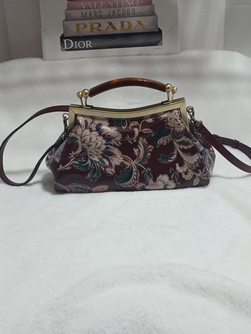 Floral Frame-Top Shoulder Bag in Burgundy by